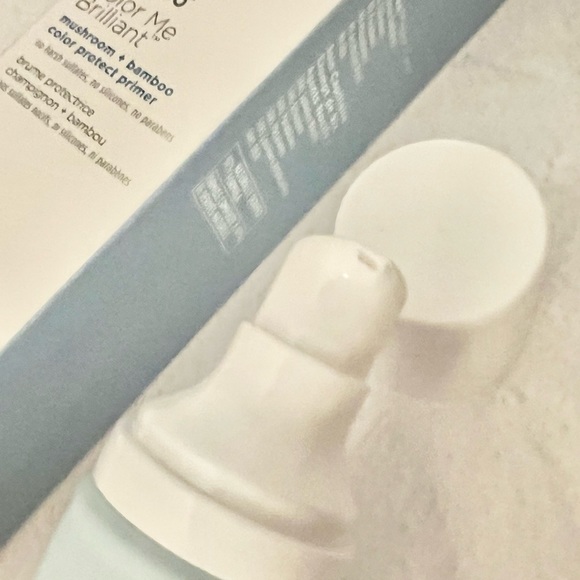 Briogeo Color Me Brilliant Mushroom + Bamboo
Color Protect Primer BNIB! - Picture 6 of 11